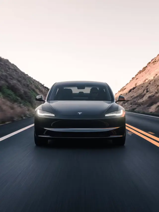 Tesla Model 3 Overview: An electric display